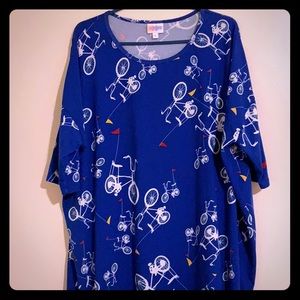 Size Large LulaRoe Top